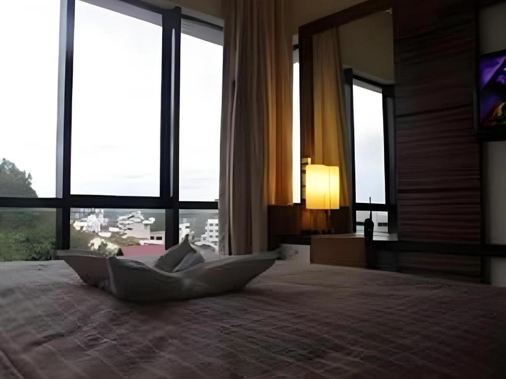 Travello Hotel Manado Exteriör bild