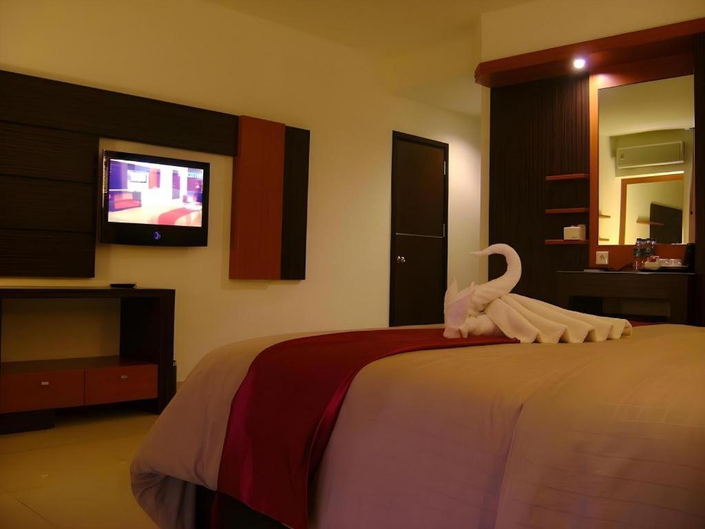 Travello Hotel Manado Exteriör bild