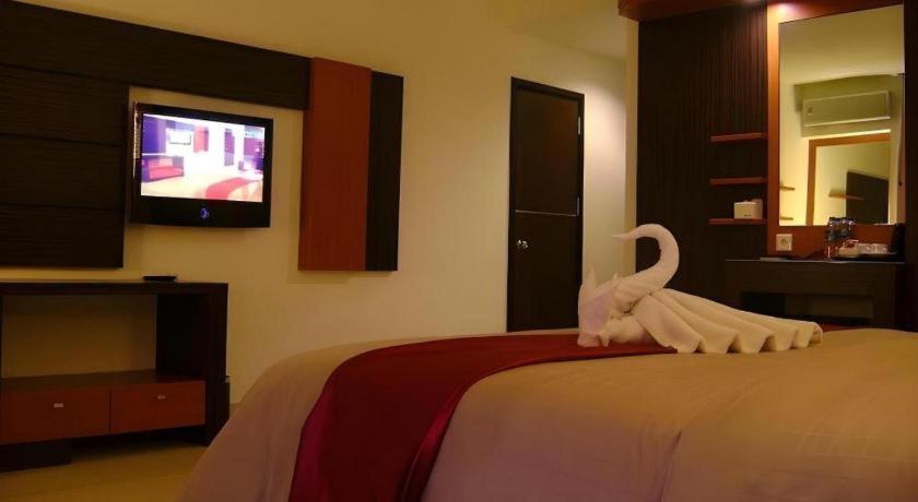 Travello Hotel Manado Exteriör bild